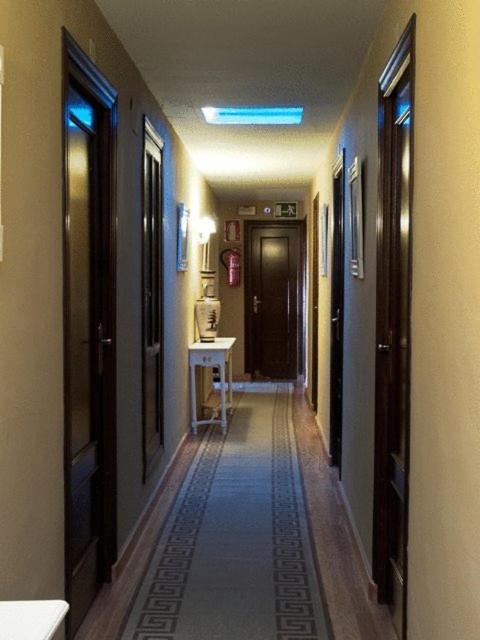 Hostal El Caballo Blanco Osuna Exteriör bild